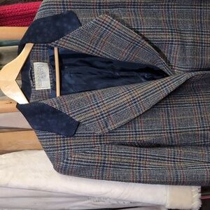 International Women Plaid Blazer with Navy Collar